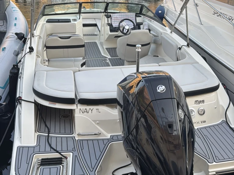 Noleggio barche Mandelieu-la-Napoule economico SPX 210 OB