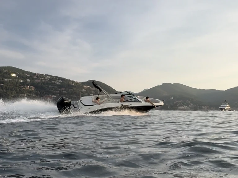 Noleggio Barca a motore a Mandelieu-la-Napoule – Sea Ray SPX 210 OB