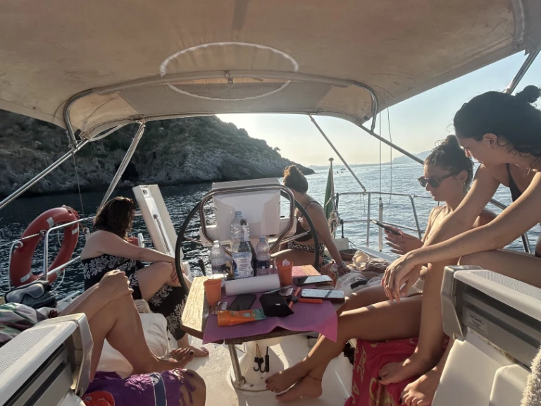 Noleggio barche Bénéteau Oceanis 31 a Palermo su Samboat