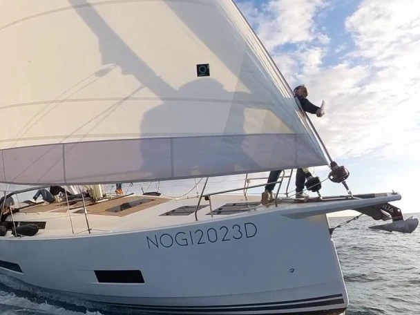 Noleggiare una Hanse Hanse 460 - 4 cabine - 2 bagni - 10 posti letto a Castiglioncello