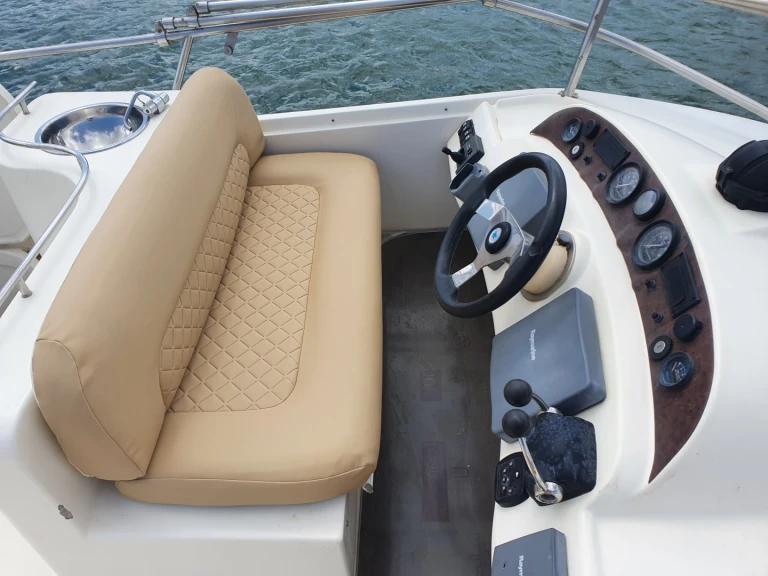 Noleggio barche Doqueve Majestic 46 Fly a Marbella su Samboat