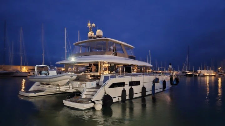 Noleggio barche Lagoon Lagoon 630 Motor Yacht a Barcellona su Samboat