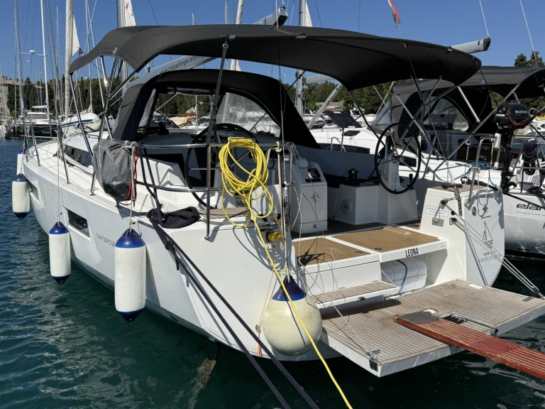 Noleggio Barca a vela a Pola – Jeanneau Sun Odyssey 440