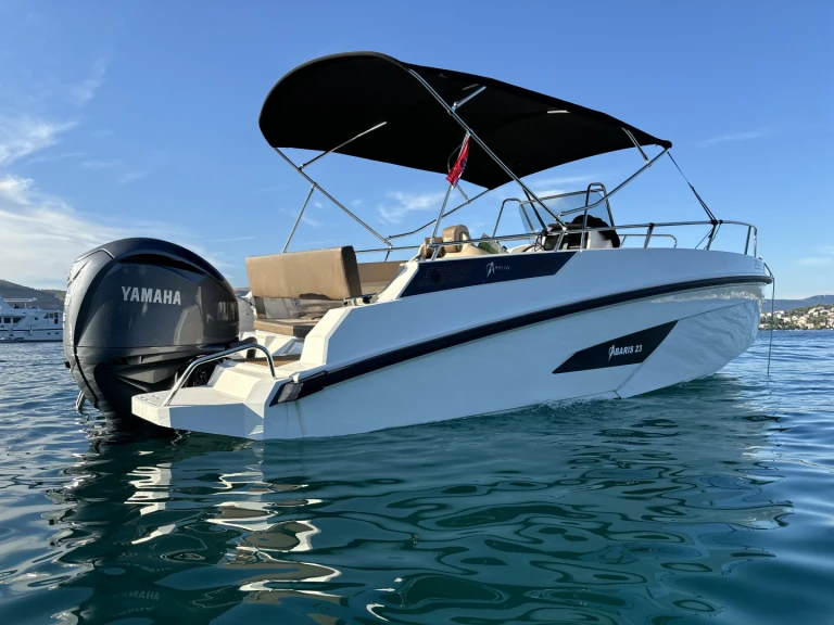 Noleggio barche Trogir economico Arrow Arabis 23