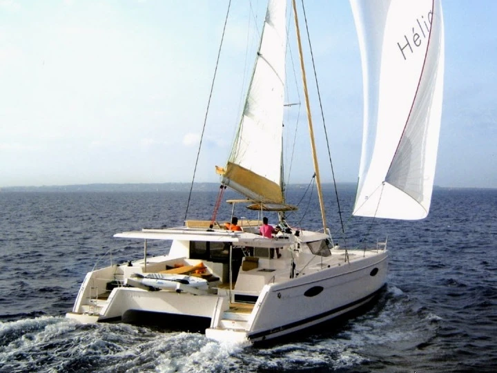 Noleggio Catamarano con o senza skipper Fountaine Pajot a Santa Pola