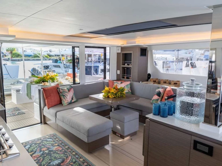 Yacht di lusso a noleggio a Isole Vergini Britanniche al miglior prezzo