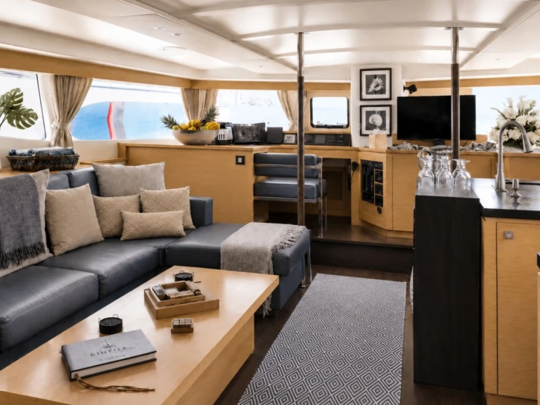 Fountaine Pajot ODYSSEA da affittare a  Road Town