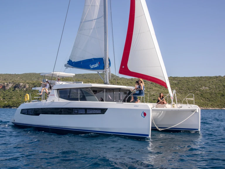Noleggio Catamarano Leopard con patente nautica