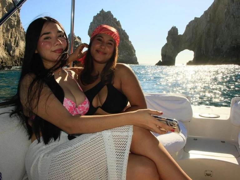 Noleggio Barca a motore con o senza skipper Custom Made a Cabo San Lucas