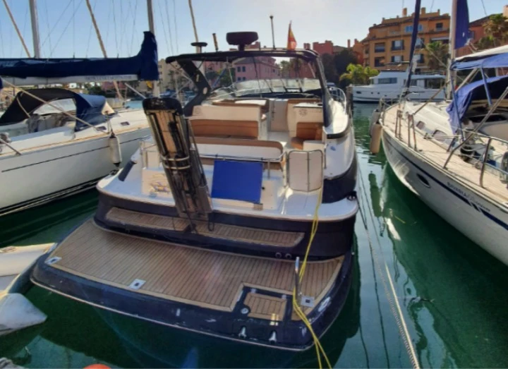 Noleggio barche Régal 4260 Commodore Tiple XXX a Puerto Sotogrande su Samboat