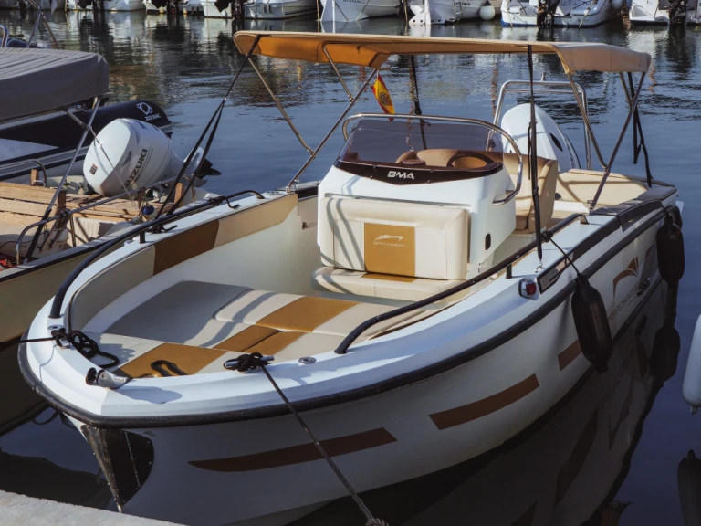 Noleggio Barca a motore BMA con patente nautica