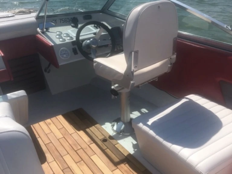 Noleggiare una Sea Ray Seville 16 a Divatte-sur-Loire