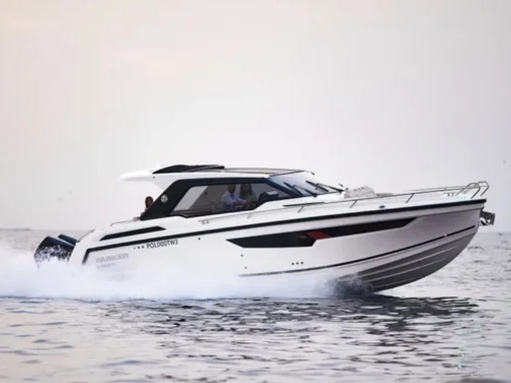 Noleggio Barca a motore Parker con patente nautica
