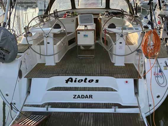 Noleggio barche Bavaria Cruiser 45 a Pola su Samboat
