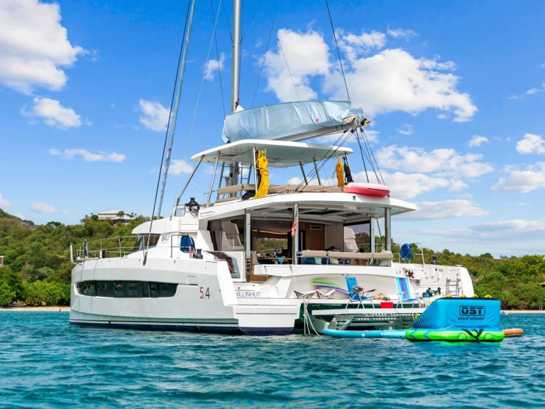 Yacht di lusso a noleggio a Frenchman's Cay al miglior prezzo