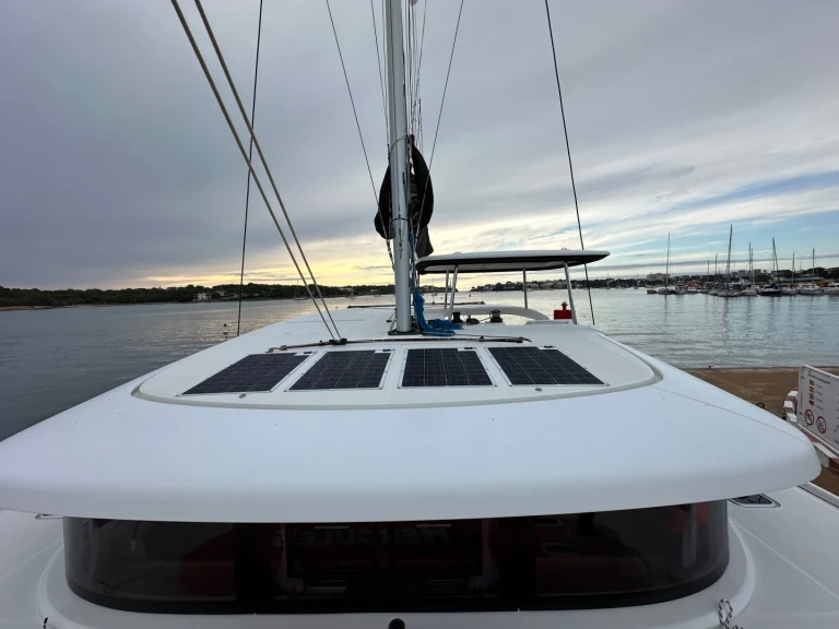 Noleggio Catamarano Lagoon con patente nautica