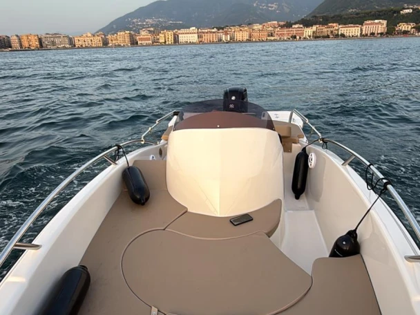 Noleggio a Marina di Stabia – Clear Open 6.50 su SamBoat