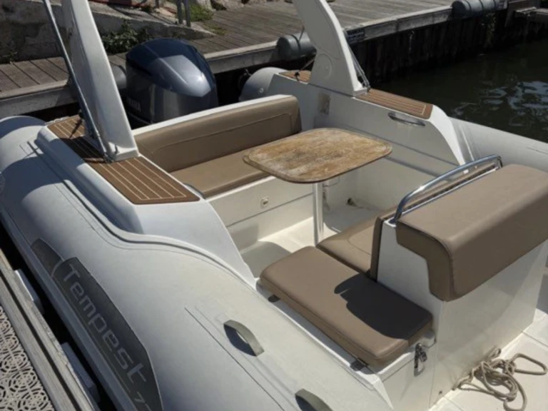 Noleggio a Francia – Capelli Capelli 770 su SamBoat