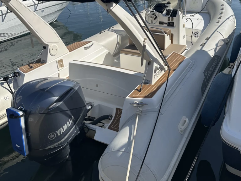 Noleggio a Francia – Capelli Capelli 770 su SamBoat