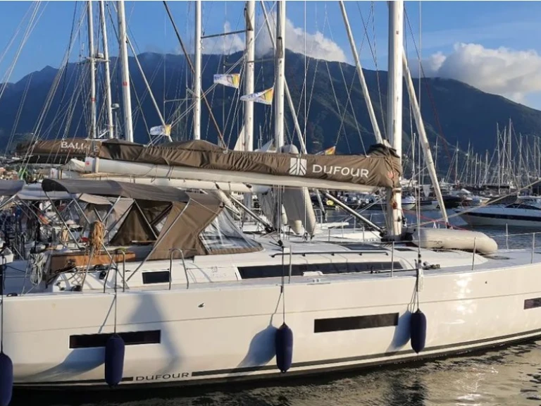 Barca a vela a noleggio a Olbia al miglior prezzo