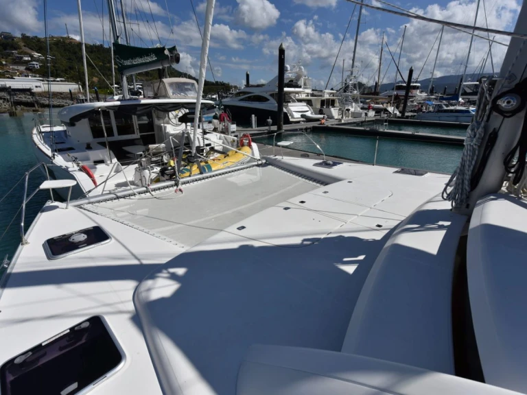 Noleggio barche Leopard Catamarans / Robertson & Caine Leopard 46 - 4 cab. a Airlie Beach su Samboat