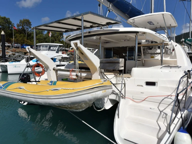 Noleggio Catamarano Leopard Catamarans / Robertson & Caine con patente nautica