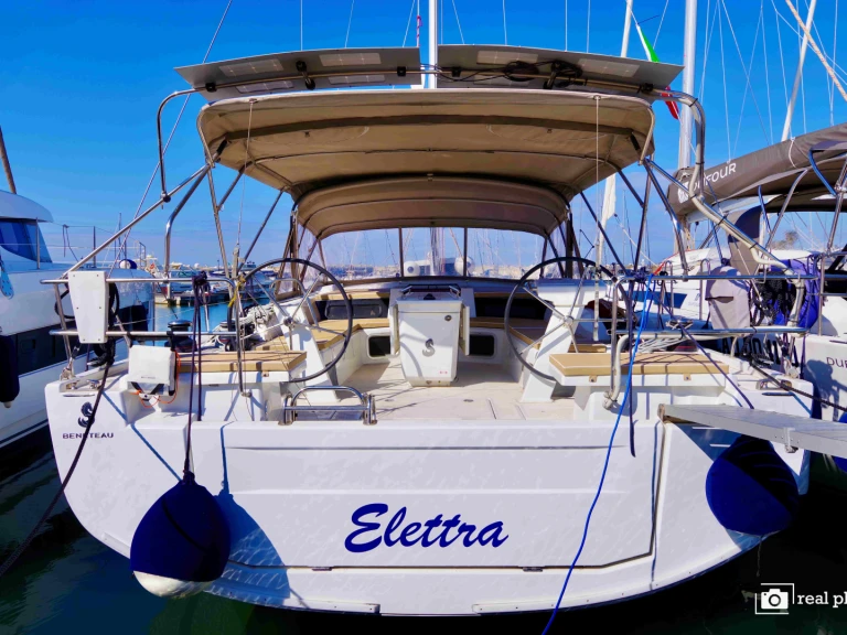 Noleggio Barca a vela Bénéteau con patente nautica