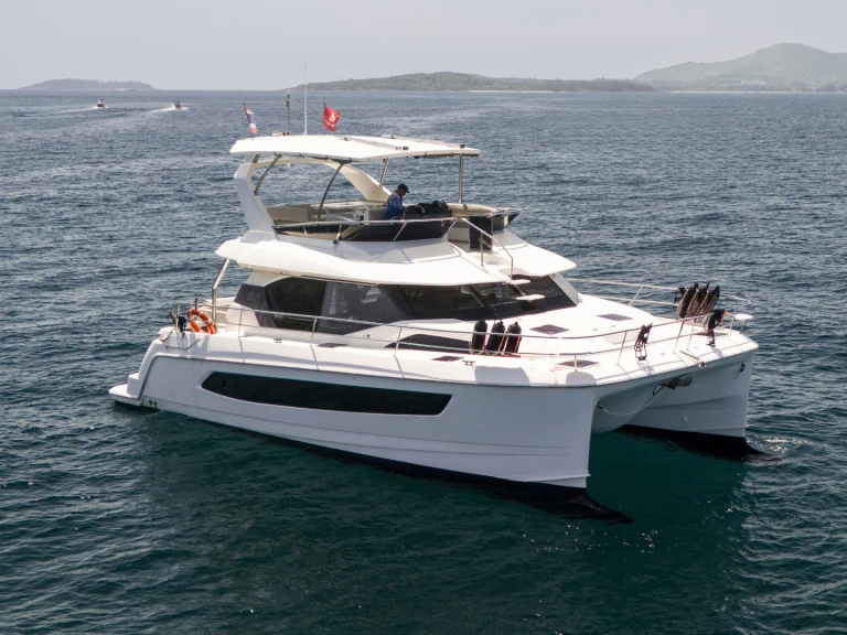 Noleggio barche Aquila Aquila 44 a Phuket (City) su Samboat