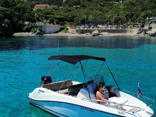 Noleggio Barca a motore Quicksilver con patente nautica