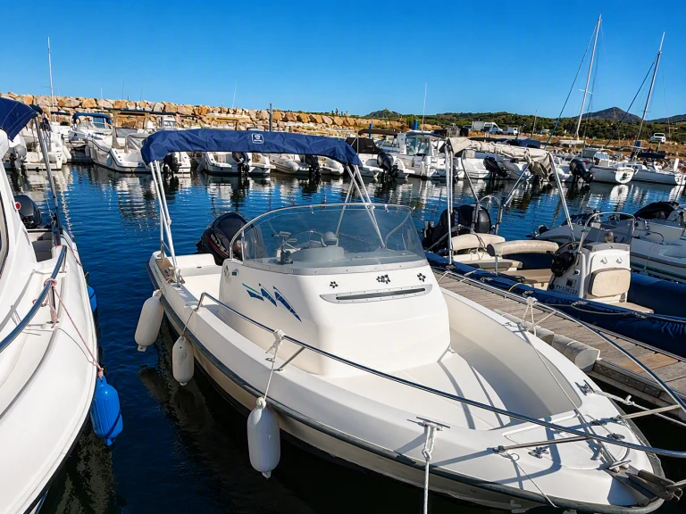 Noleggio Barca a motore con o senza skipper B2 Marine a Francia