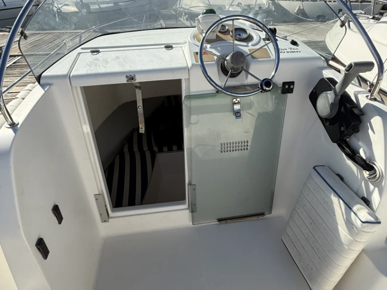 Noleggio Barca a motore B2 Marine con patente nautica