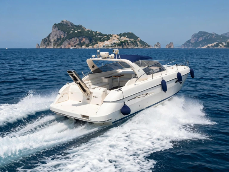 Noleggio Barca a motore con o senza skipper Fiart a Napoli
