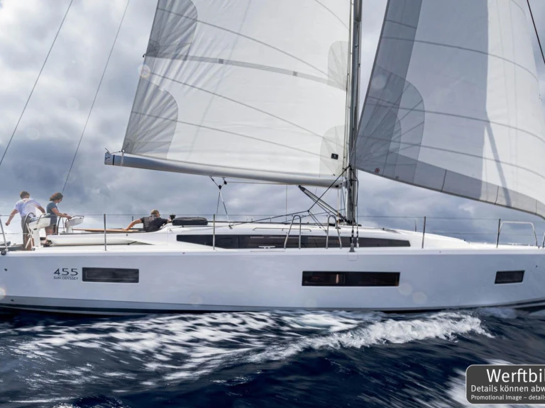 Noleggio Barca a vela Jeanneau con patente nautica