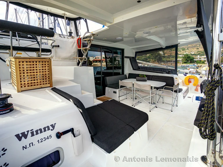 Noleggio Catamarano con o senza skipper Lagoon a Ermoúpolis