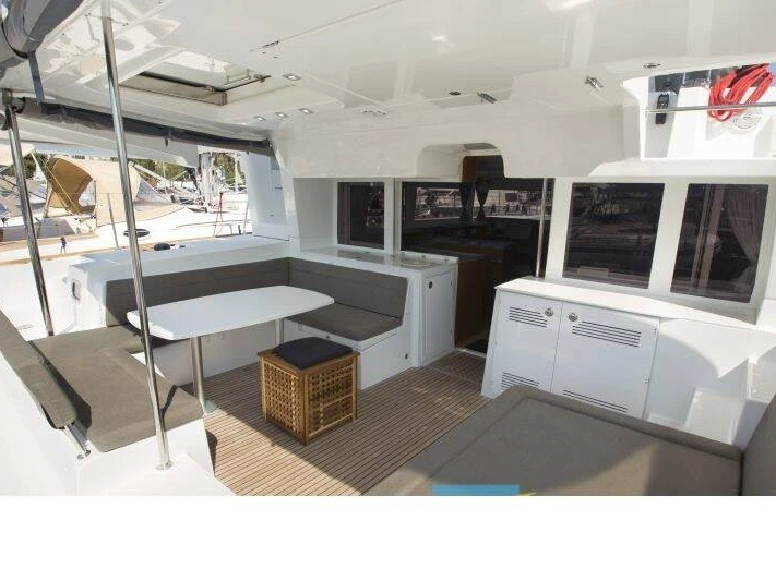 Noleggio a Álimos – Lagoon Lagoon 450 F su SamBoat