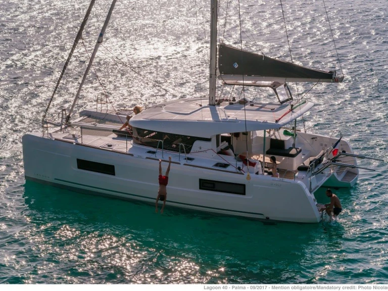 Noleggio barche Eden Island economico Lagoon 40