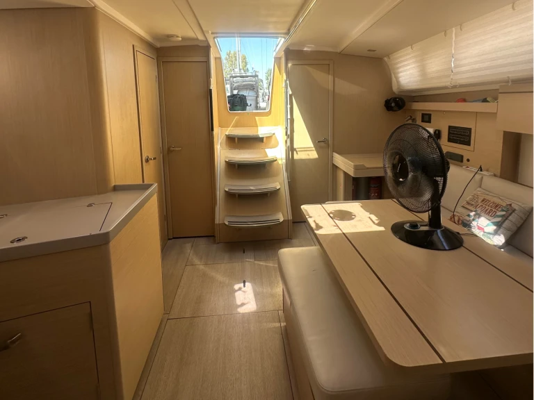 Noleggio a Álimos – Bénéteau Oceanis 40.1 su SamBoat