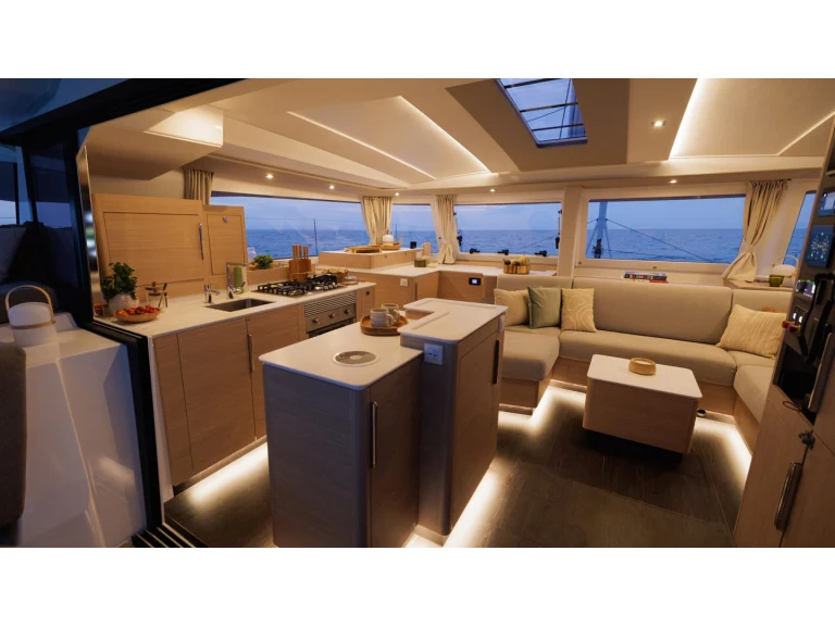 Noleggio Catamarano con o senza skipper Fountaine Pajot a Capo d'Orlando