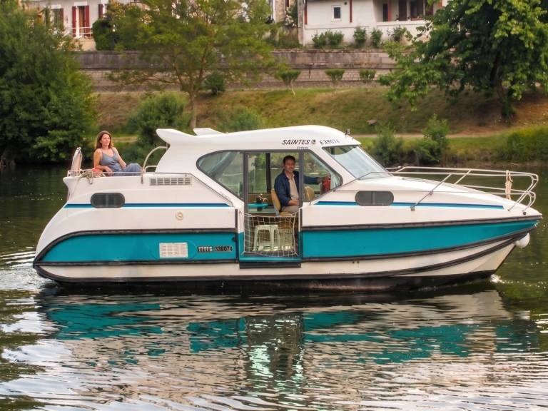 Noleggio Barca a motore Nicols Yacht con patente nautica