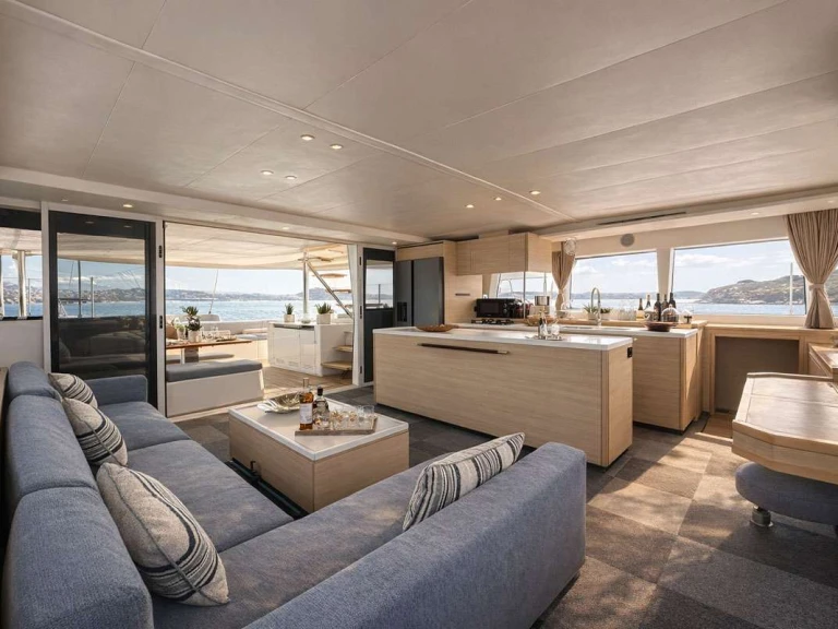 Noleggio barche Lagoon ROYAL DESTINY a Atene su Samboat