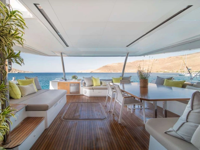 Fountaine Pajot AETHER da affittare a  Atene