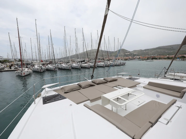 Noleggio Catamarano con o senza skipper Bali a Trogir