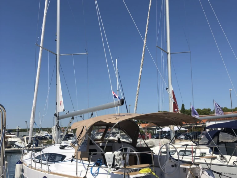 Noleggio Barca a vela con o senza skipper Elan a Sebenico