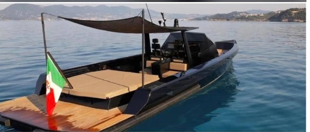 Noleggio a Napoli – WALLY YACHTS Tender 43 su SamBoat
