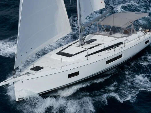 Noleggio barche Bénéteau Oceanis 51.1 a Nikiána su Samboat