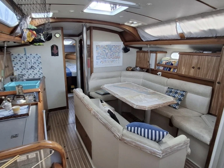 Noleggio a Le Marin – Jeanneau Sun Odyssey 42.2 su SamBoat
