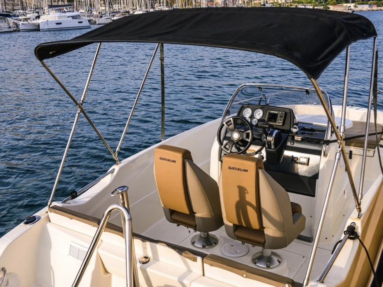 Noleggio barche Marsiglia economico Activ 555 Open