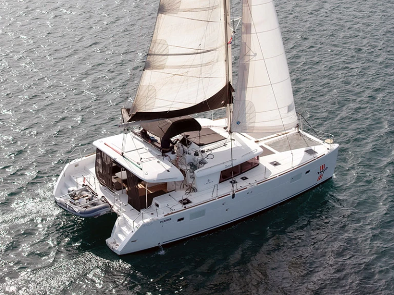 Catamarano a noleggio a Sebenico al miglior prezzo