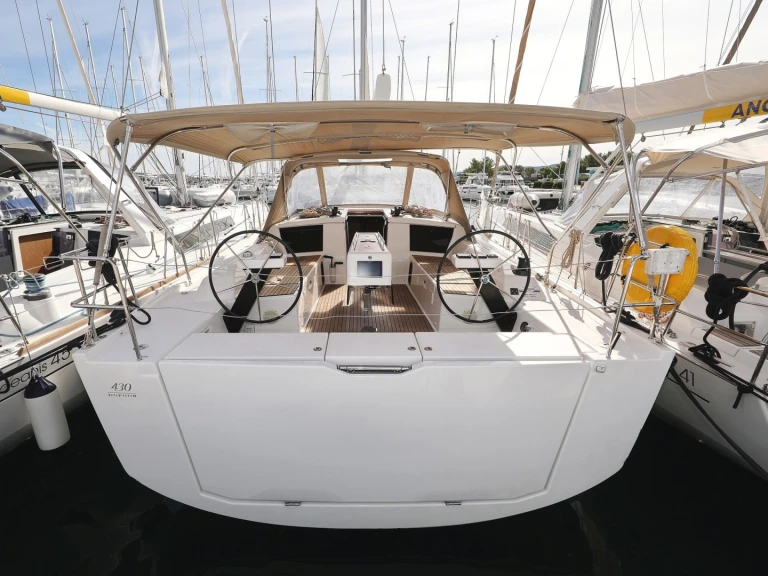 Noleggio Barca a vela Dufour con patente nautica