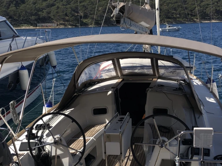 Noleggiare una Jeanneau Sun Odyssey 349 a Punat